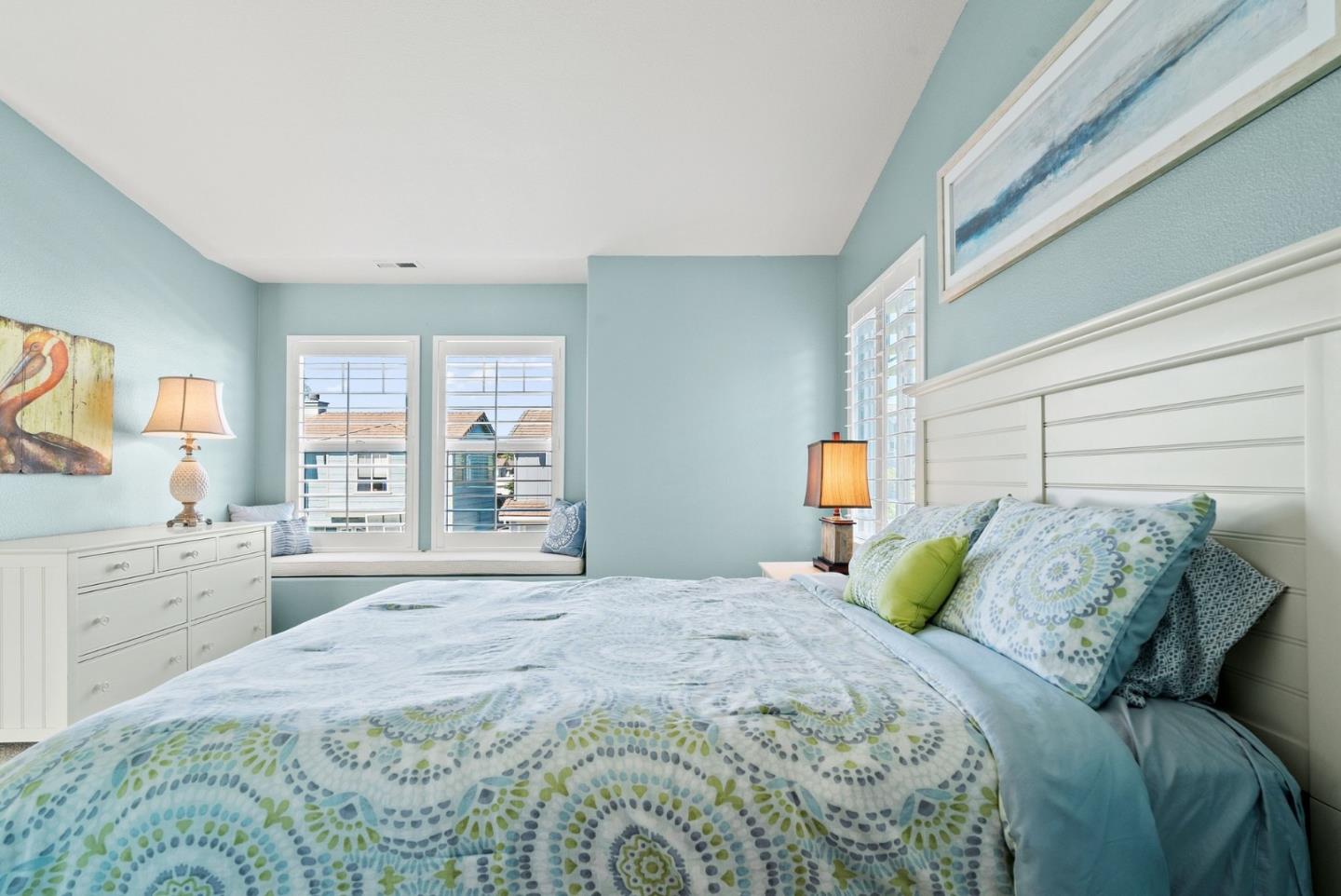 Detail Gallery Image 24 of 40 For 2130 Francesco Cir, Capitola,  CA 95010 - 3 Beds | 2/1 Baths