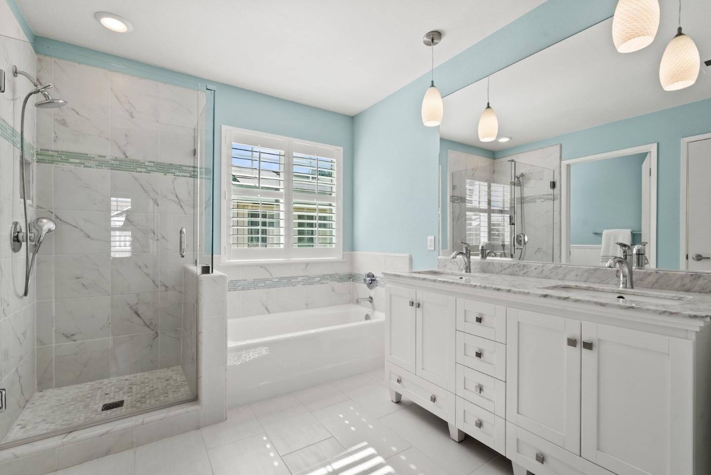 Detail Gallery Image 27 of 40 For 2130 Francesco Cir, Capitola,  CA 95010 - 3 Beds | 2/1 Baths