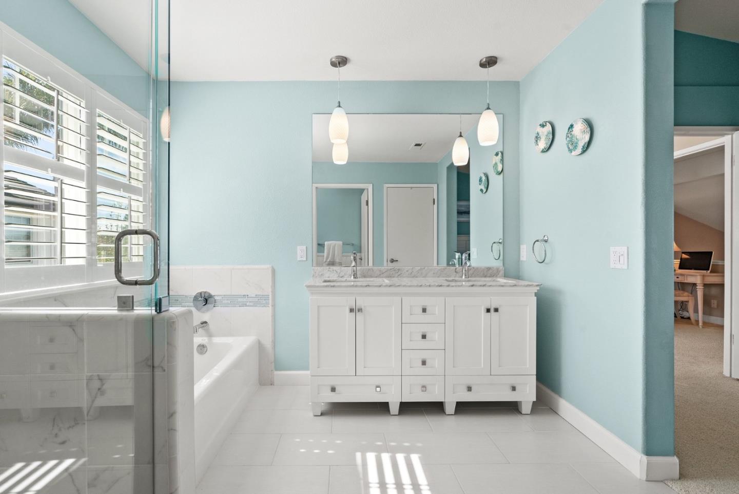 Detail Gallery Image 29 of 40 For 2130 Francesco Cir, Capitola,  CA 95010 - 3 Beds | 2/1 Baths