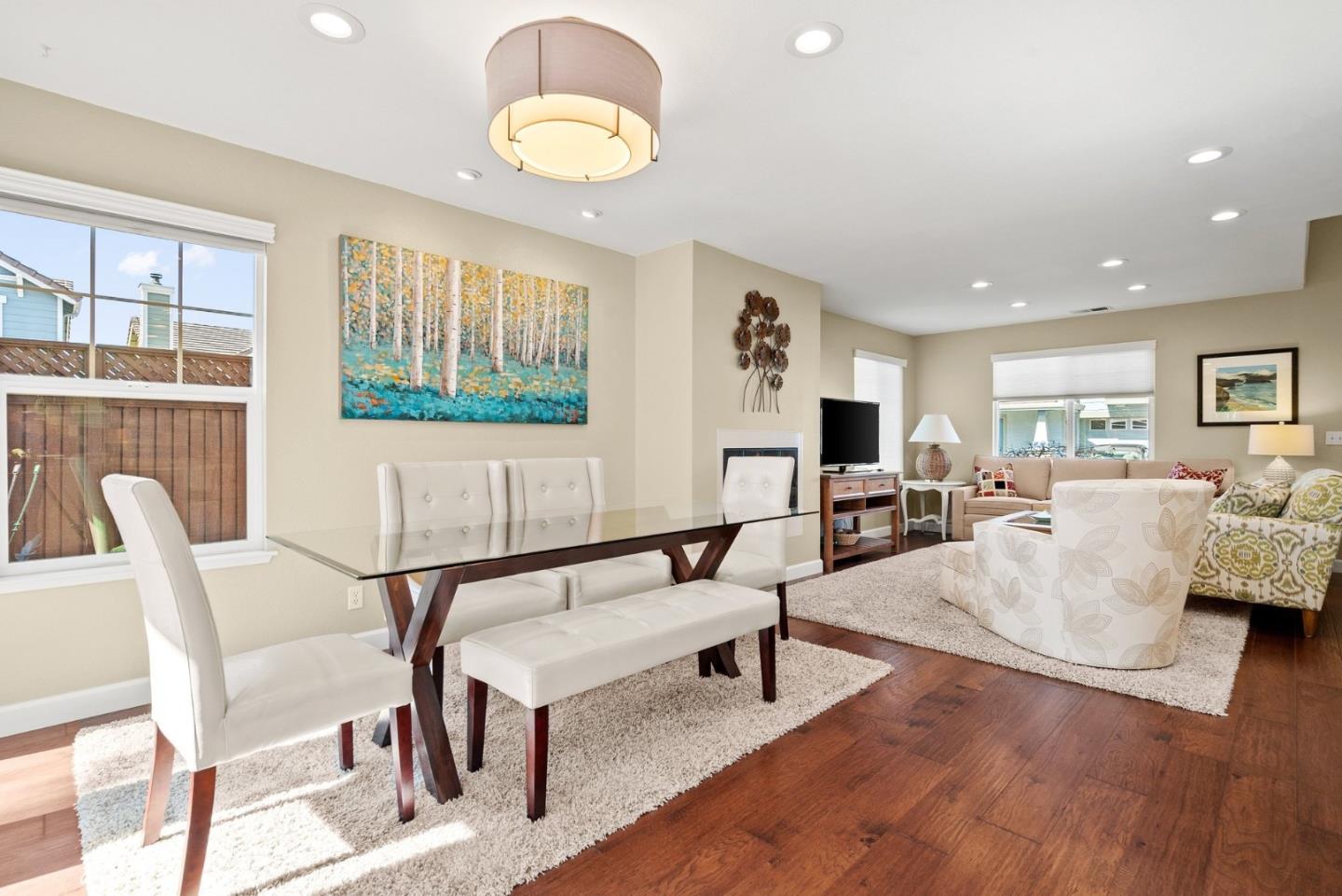 Detail Gallery Image 6 of 40 For 2130 Francesco Cir, Capitola,  CA 95010 - 3 Beds | 2/1 Baths