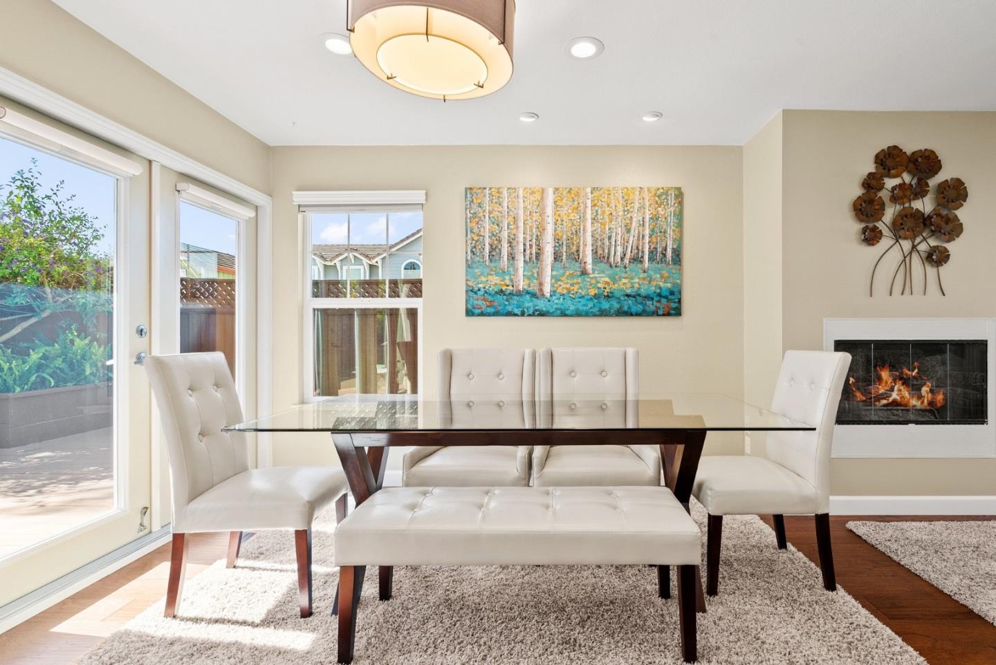 Detail Gallery Image 8 of 40 For 2130 Francesco Cir, Capitola,  CA 95010 - 3 Beds | 2/1 Baths