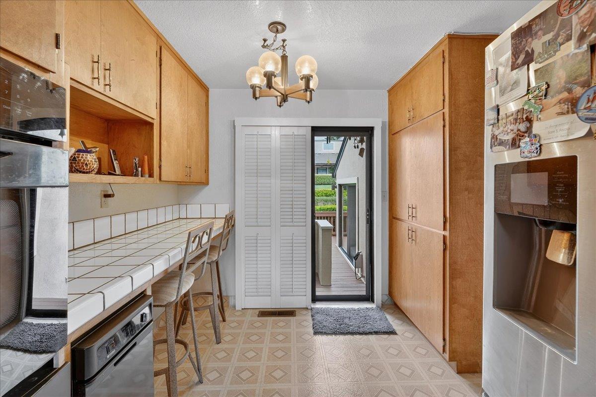 Detail Gallery Image 14 of 54 For 290 Joes Ln, Hollister,  CA 95023 - 2 Beds | 2/1 Baths