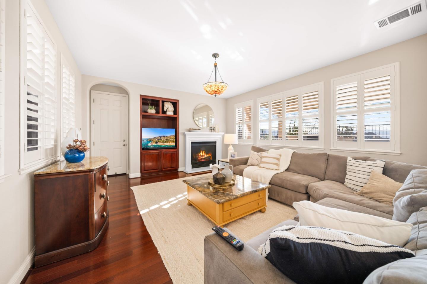 Detail Gallery Image 18 of 56 For 1553 Quiet Pond Ln, San Jose,  CA 95138 - 5 Beds | 4 Baths