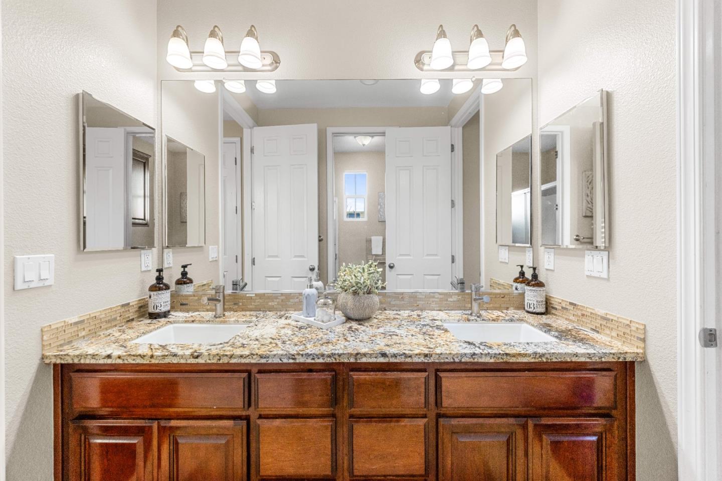 Detail Gallery Image 35 of 56 For 1553 Quiet Pond Ln, San Jose,  CA 95138 - 5 Beds | 4 Baths