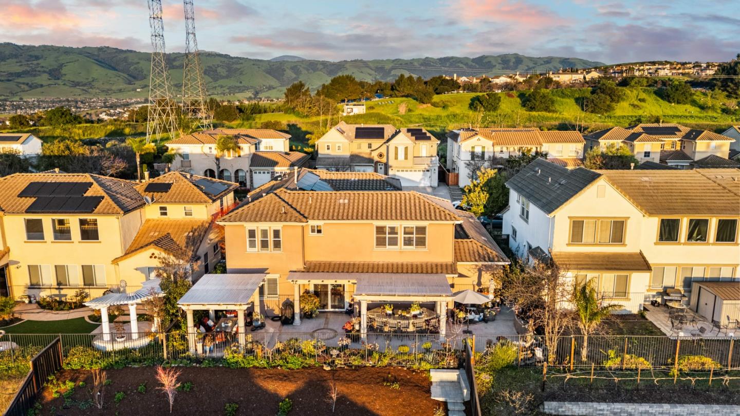 Detail Gallery Image 48 of 56 For 1553 Quiet Pond Ln, San Jose,  CA 95138 - 5 Beds | 4 Baths