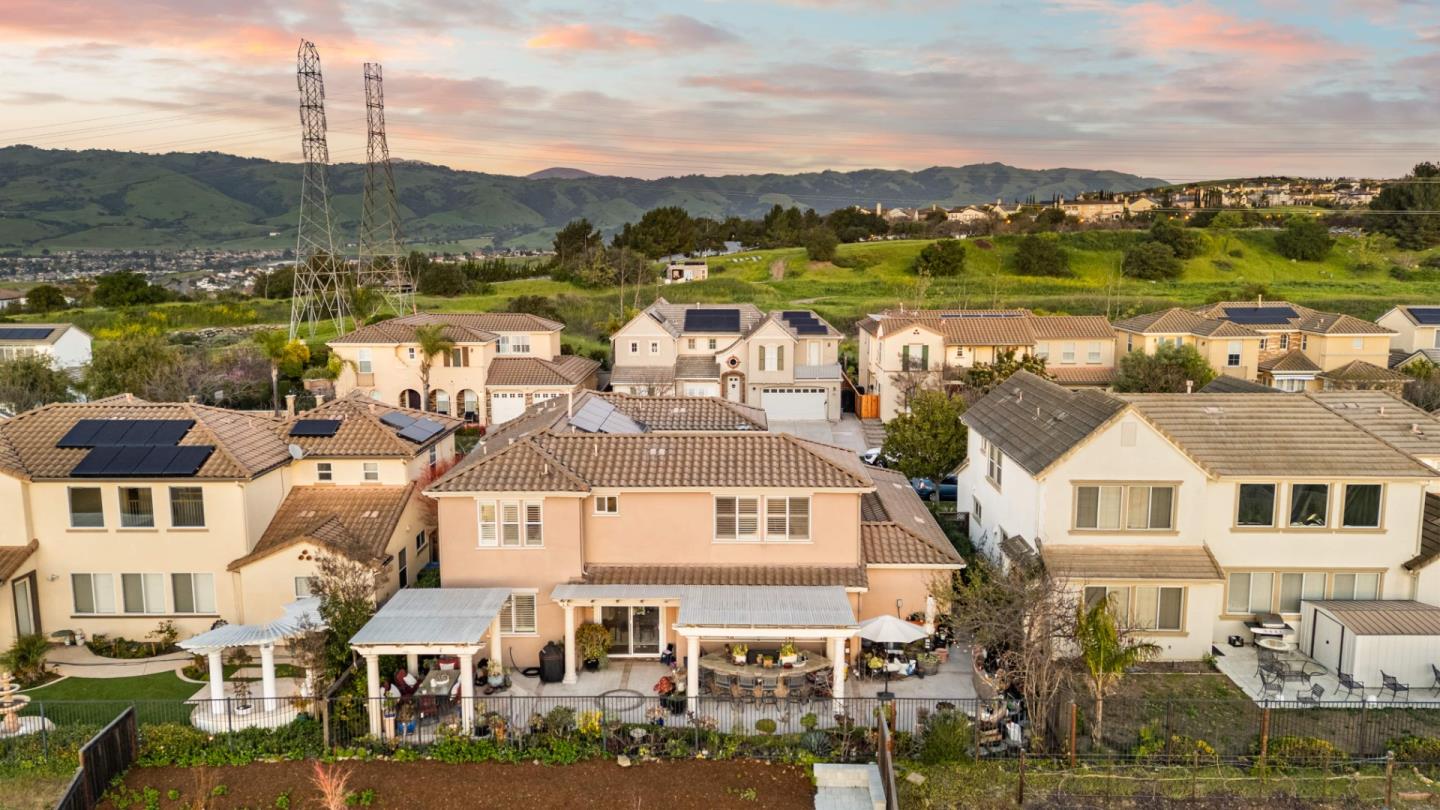 Detail Gallery Image 49 of 56 For 1553 Quiet Pond Ln, San Jose,  CA 95138 - 5 Beds | 4 Baths