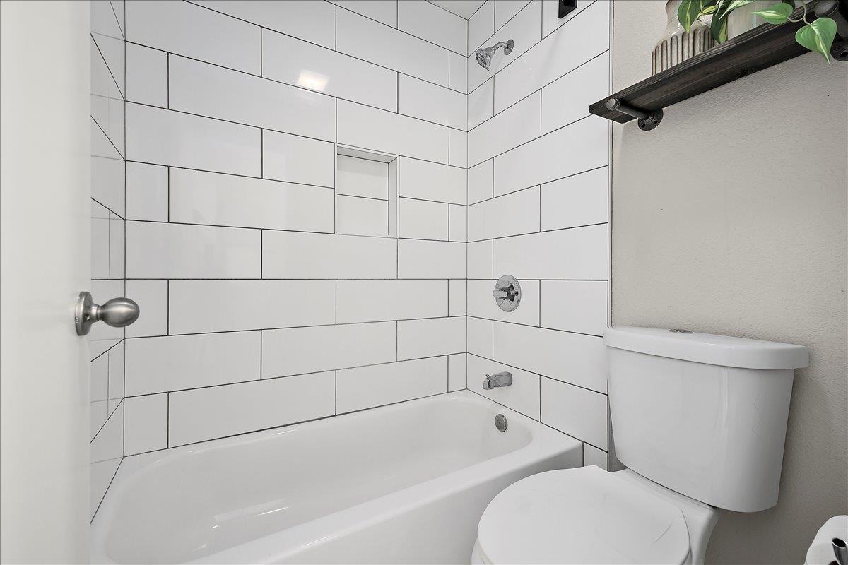 Detail Gallery Image 12 of 15 For 295 Stonegate Cir, San Jose,  CA 95110 - 1 Beds | 1 Baths