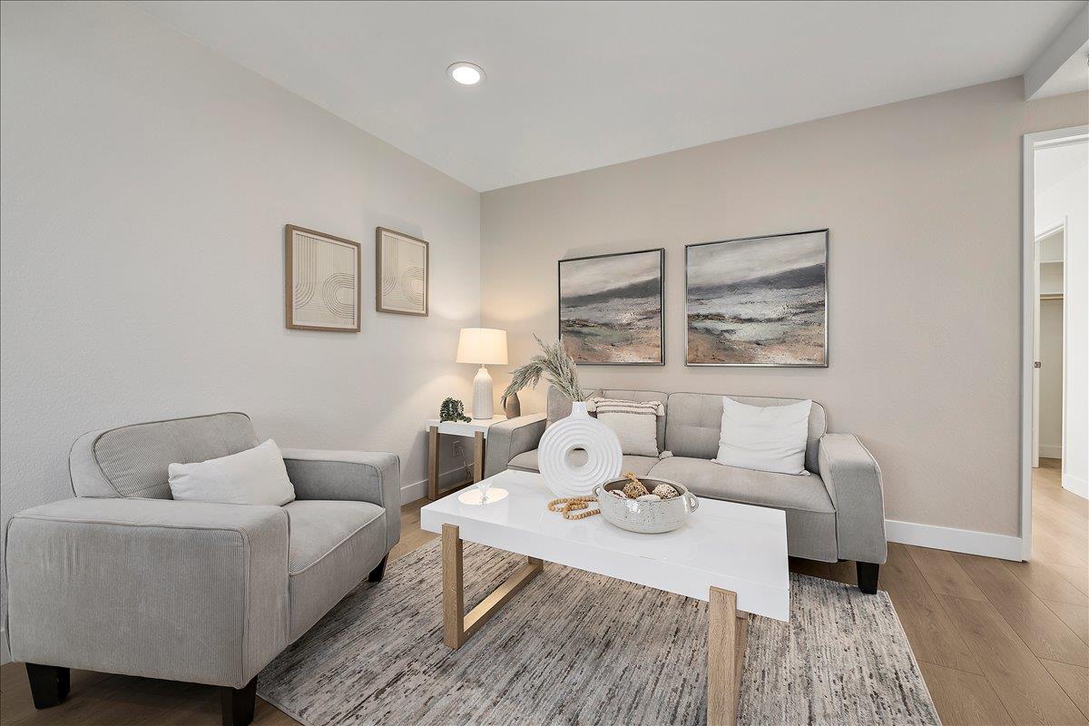 Detail Gallery Image 8 of 15 For 295 Stonegate Cir, San Jose,  CA 95110 - 1 Beds | 1 Baths