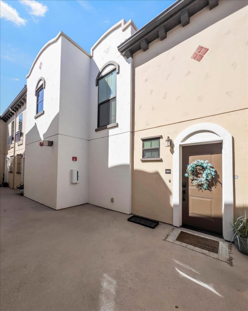 Detail Gallery Image 2 of 16 For 2807 Newhall St #2807,  Santa Clara,  CA 95050 - 2 Beds | 1/1 Baths