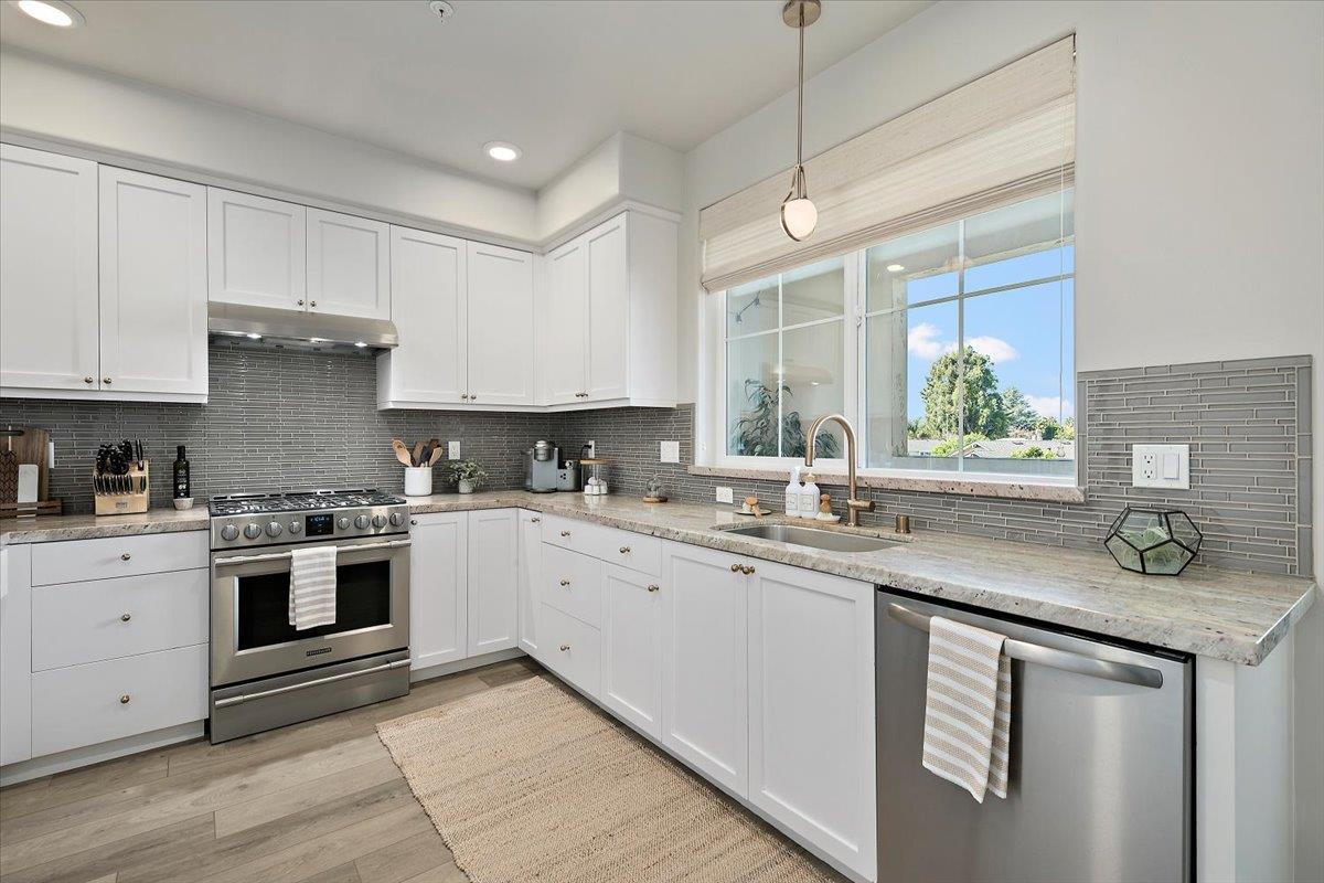 Detail Gallery Image 8 of 16 For 2807 Newhall St #2807,  Santa Clara,  CA 95050 - 2 Beds | 1/1 Baths