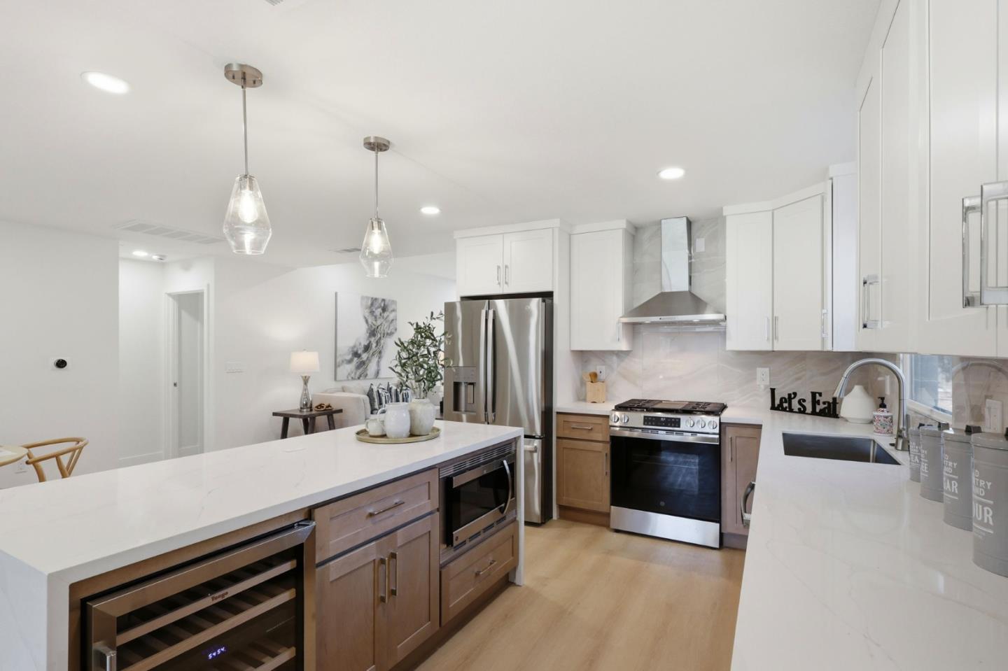 Detail Gallery Image 10 of 30 For 2638 Eaton Ave, Redwood City,  CA 94062 - 3 Beds | 2 Baths