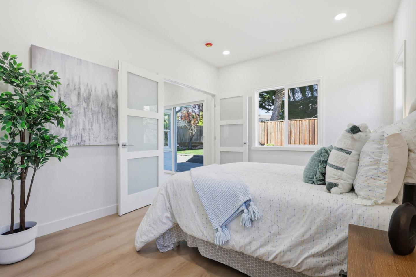 Detail Gallery Image 17 of 30 For 2638 Eaton Ave, Redwood City,  CA 94062 - 3 Beds | 2 Baths