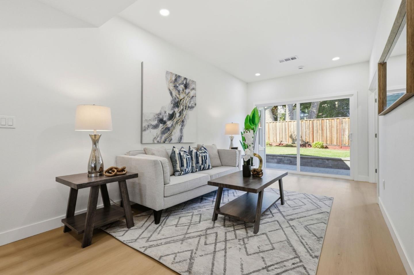 Detail Gallery Image 7 of 30 For 2638 Eaton Ave, Redwood City,  CA 94062 - 3 Beds | 2 Baths