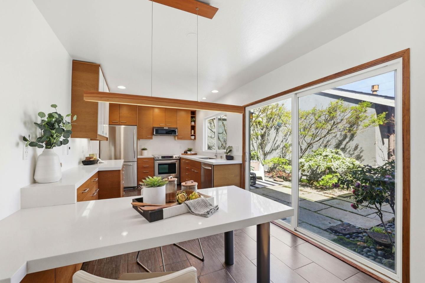 Detail Gallery Image 12 of 40 For 169 Escobar Ave, Los Gatos,  CA 95032 - 2 Beds | 2 Baths