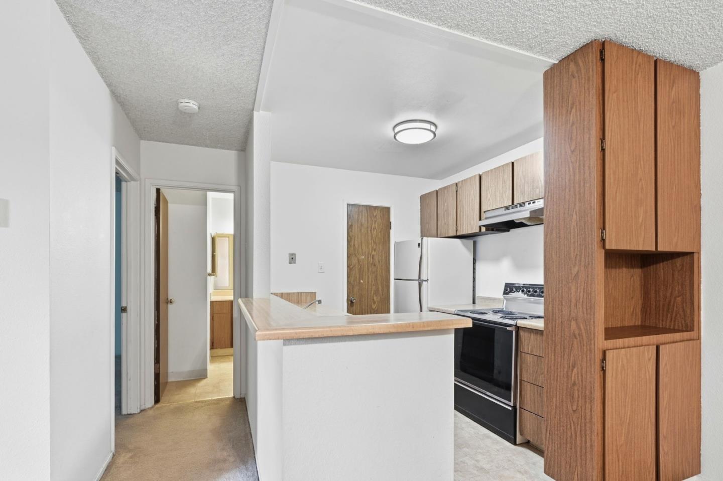 Detail Gallery Image 13 of 28 For 139 Piccadilly Pl #H,  San Bruno,  CA 94066 - 1 Beds | 1 Baths