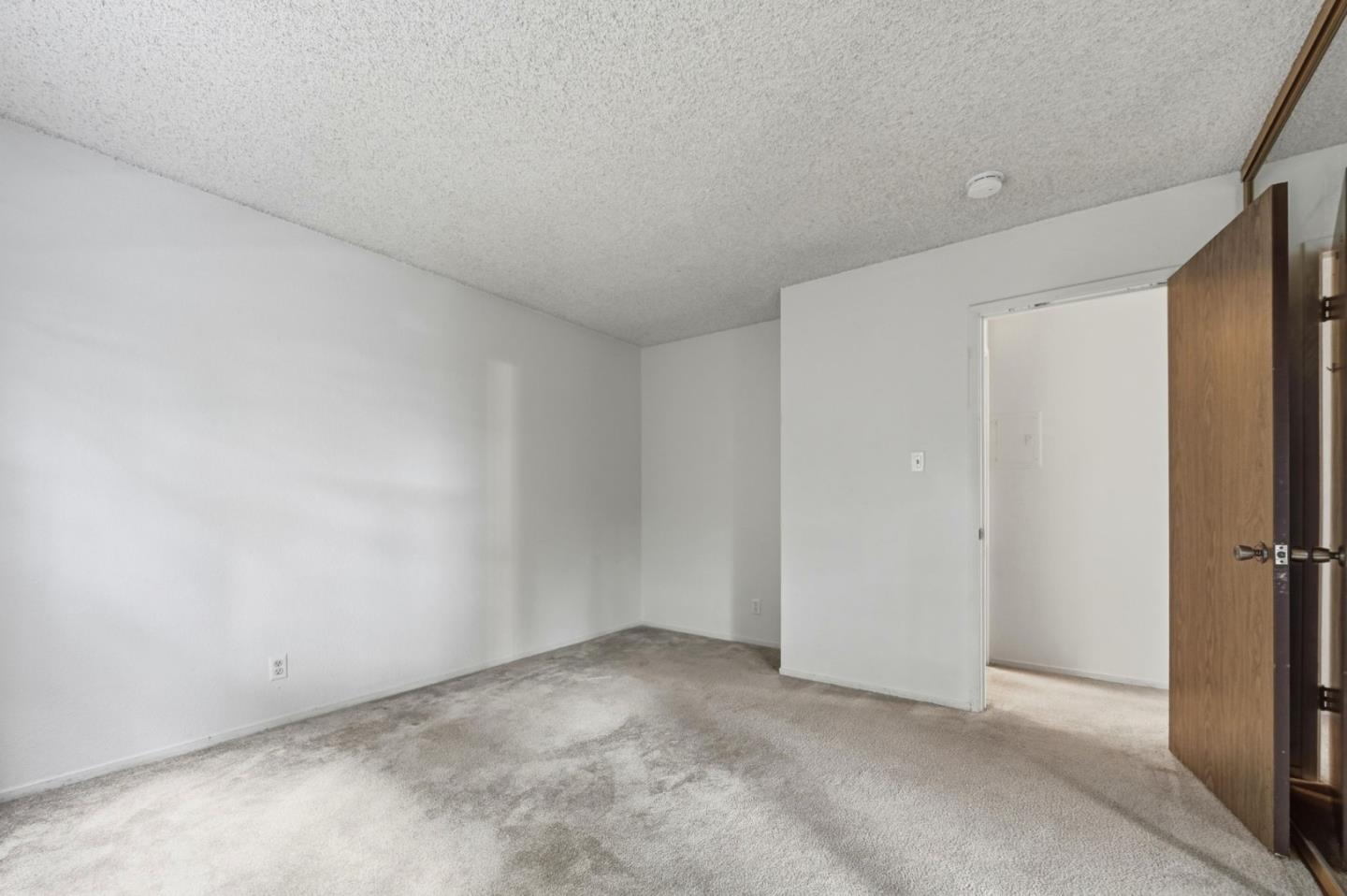 Detail Gallery Image 17 of 28 For 139 Piccadilly Pl #H,  San Bruno,  CA 94066 - 1 Beds | 1 Baths