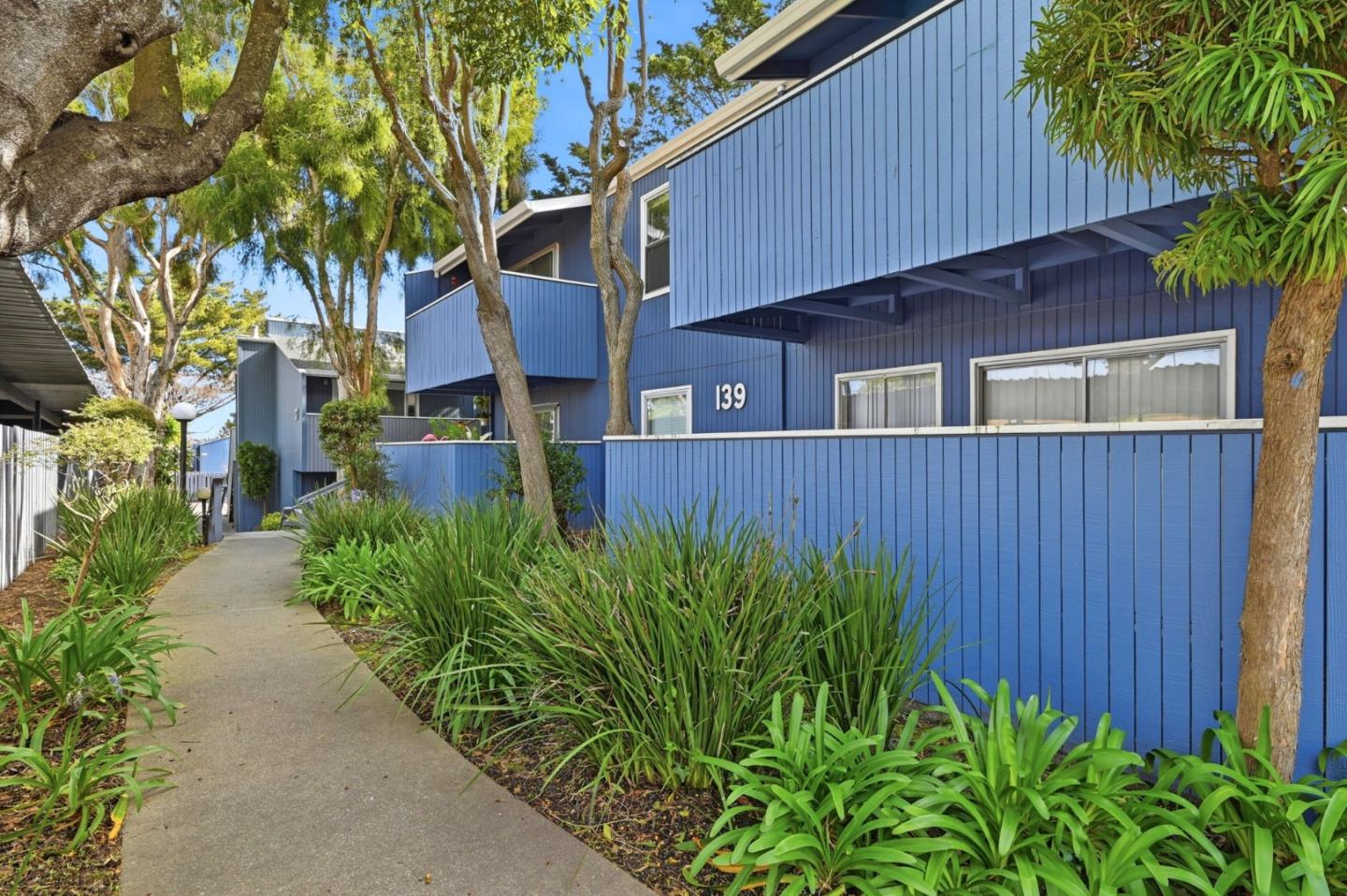 Detail Gallery Image 2 of 28 For 139 Piccadilly Pl #H,  San Bruno,  CA 94066 - 1 Beds | 1 Baths