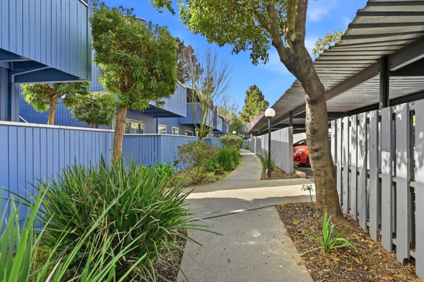 Detail Gallery Image 25 of 28 For 139 Piccadilly Pl #H,  San Bruno,  CA 94066 - 1 Beds | 1 Baths