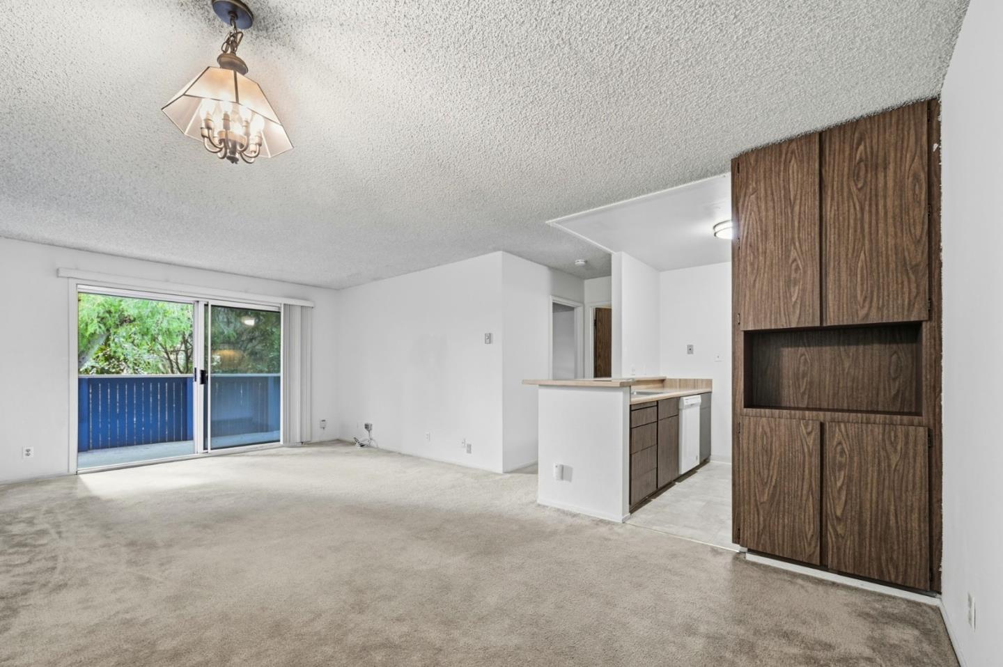 Detail Gallery Image 4 of 28 For 139 Piccadilly Pl #H,  San Bruno,  CA 94066 - 1 Beds | 1 Baths