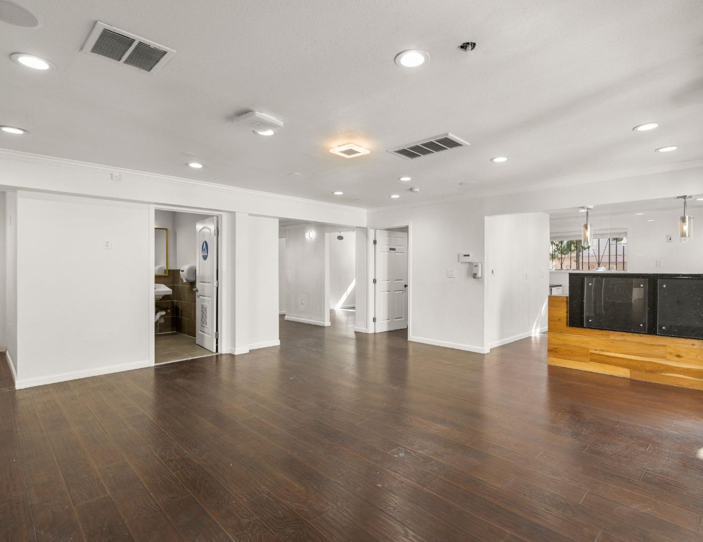 Detail Gallery Image 11 of 19 For 556 N 1st St, San Jose,  CA 95112 - – Beds | – Baths