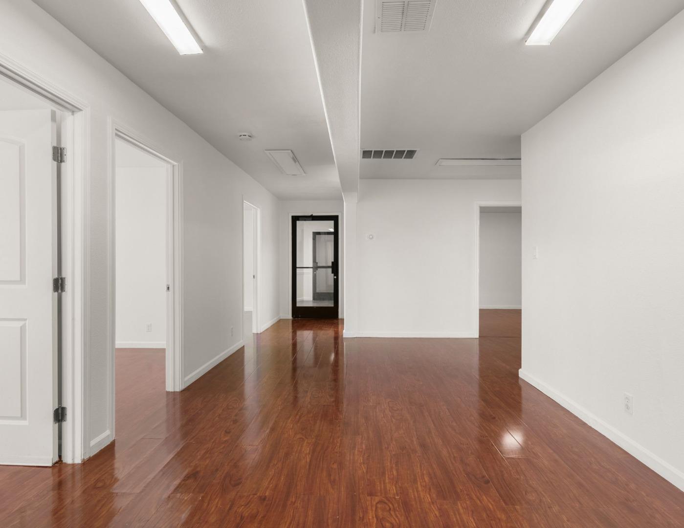 Detail Gallery Image 14 of 19 For 556 N 1st St, San Jose,  CA 95112 - – Beds | – Baths