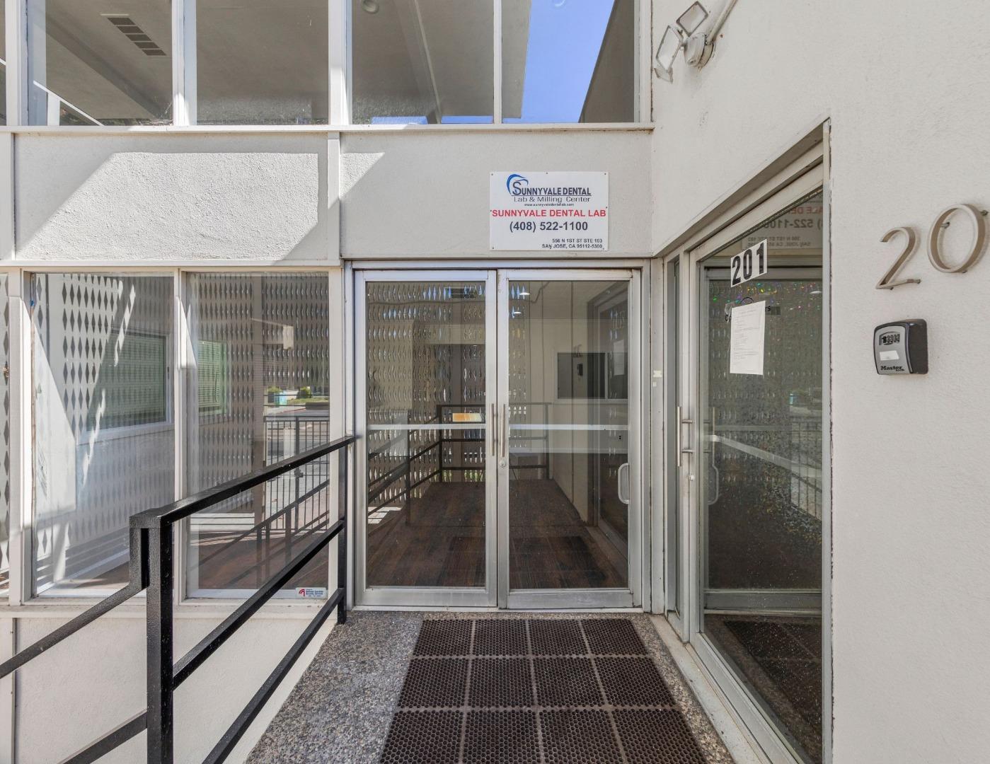 Detail Gallery Image 4 of 19 For 556 N 1st St, San Jose,  CA 95112 - – Beds | – Baths