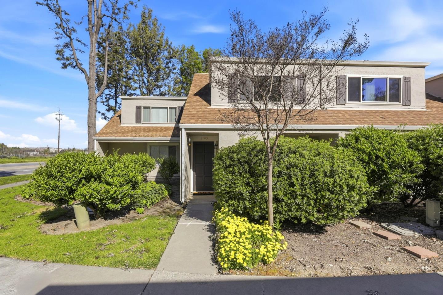 Front Image Thumbnail for ML82037886