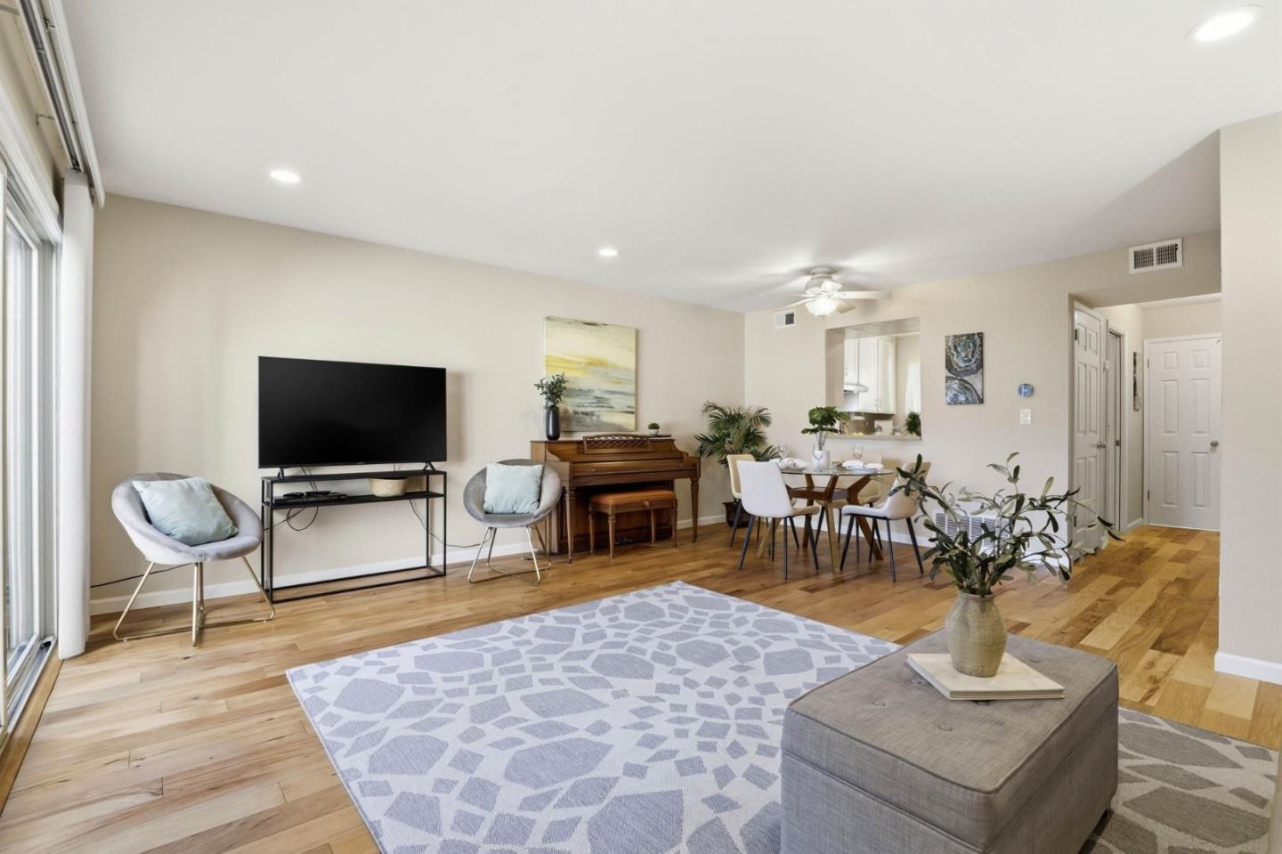 Detail Gallery Image 12 of 40 For 1103 Weepinggate Ln, San Jose,  CA 95136 - 2 Beds | 1/1 Baths