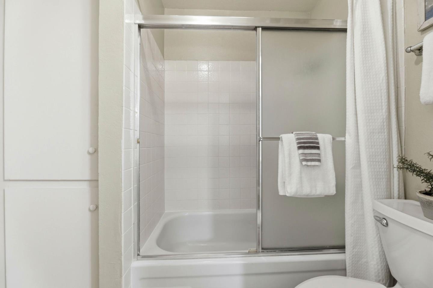 Detail Gallery Image 19 of 40 For 1103 Weepinggate Ln, San Jose,  CA 95136 - 2 Beds | 1/1 Baths