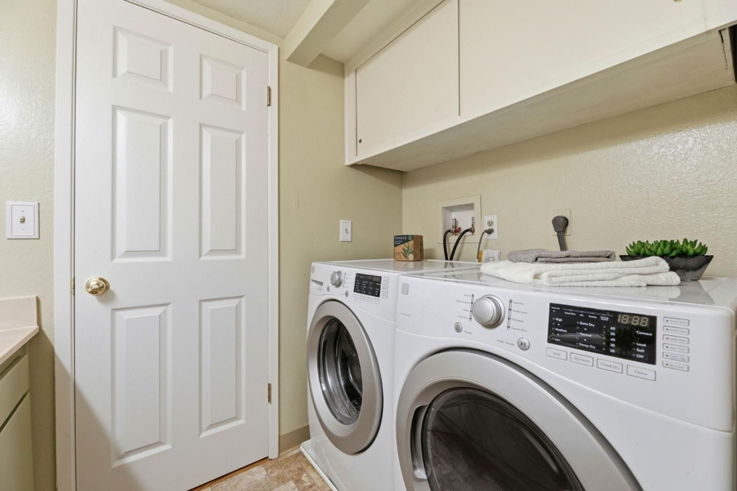 Detail Gallery Image 20 of 40 For 1103 Weepinggate Ln, San Jose,  CA 95136 - 2 Beds | 1/1 Baths