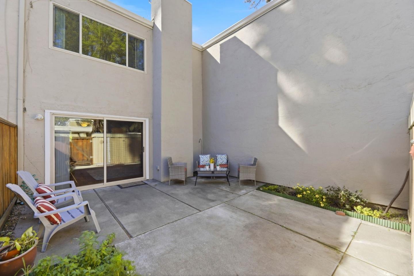 Detail Gallery Image 26 of 40 For 1103 Weepinggate Ln, San Jose,  CA 95136 - 2 Beds | 1/1 Baths