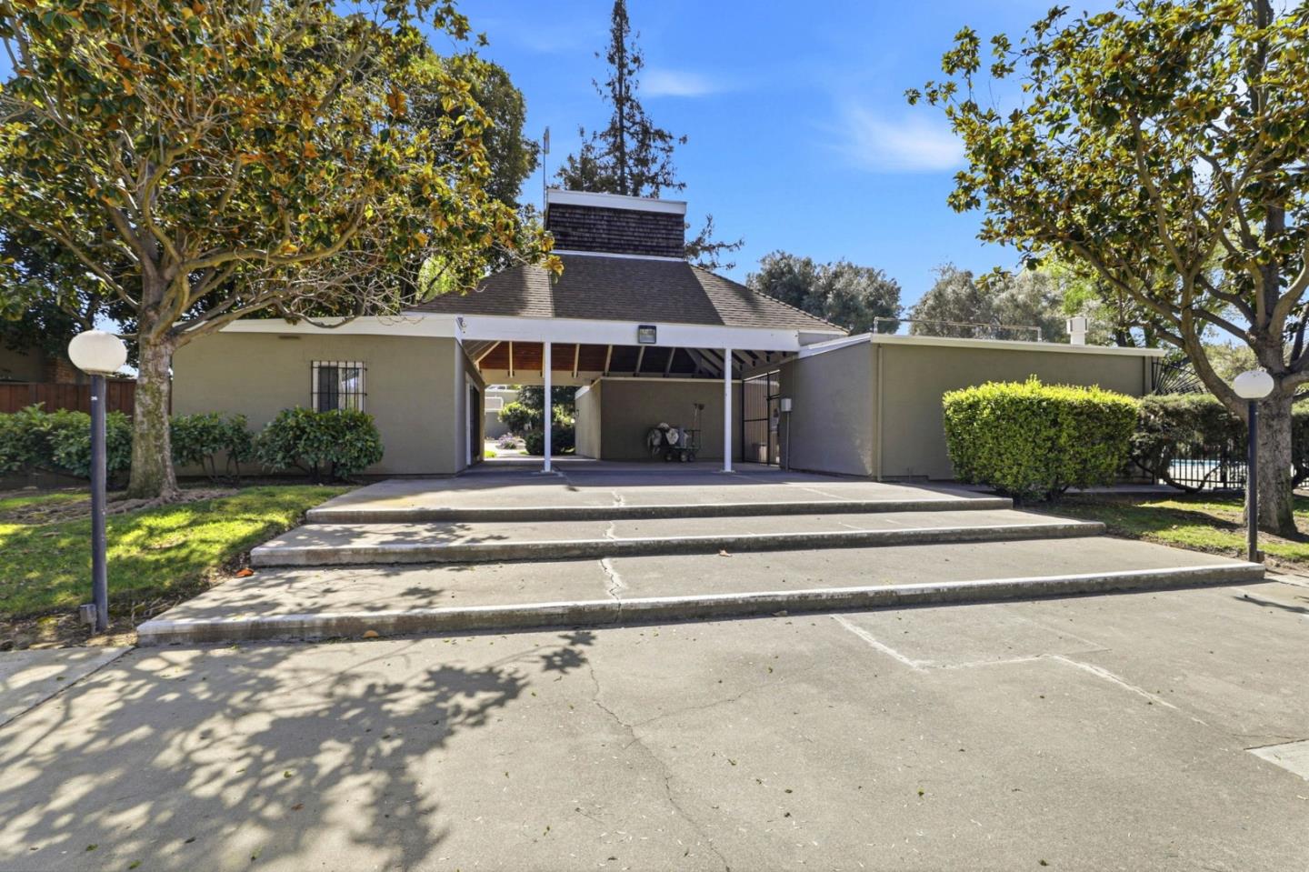 Detail Gallery Image 39 of 40 For 1103 Weepinggate Ln, San Jose,  CA 95136 - 2 Beds | 1/1 Baths