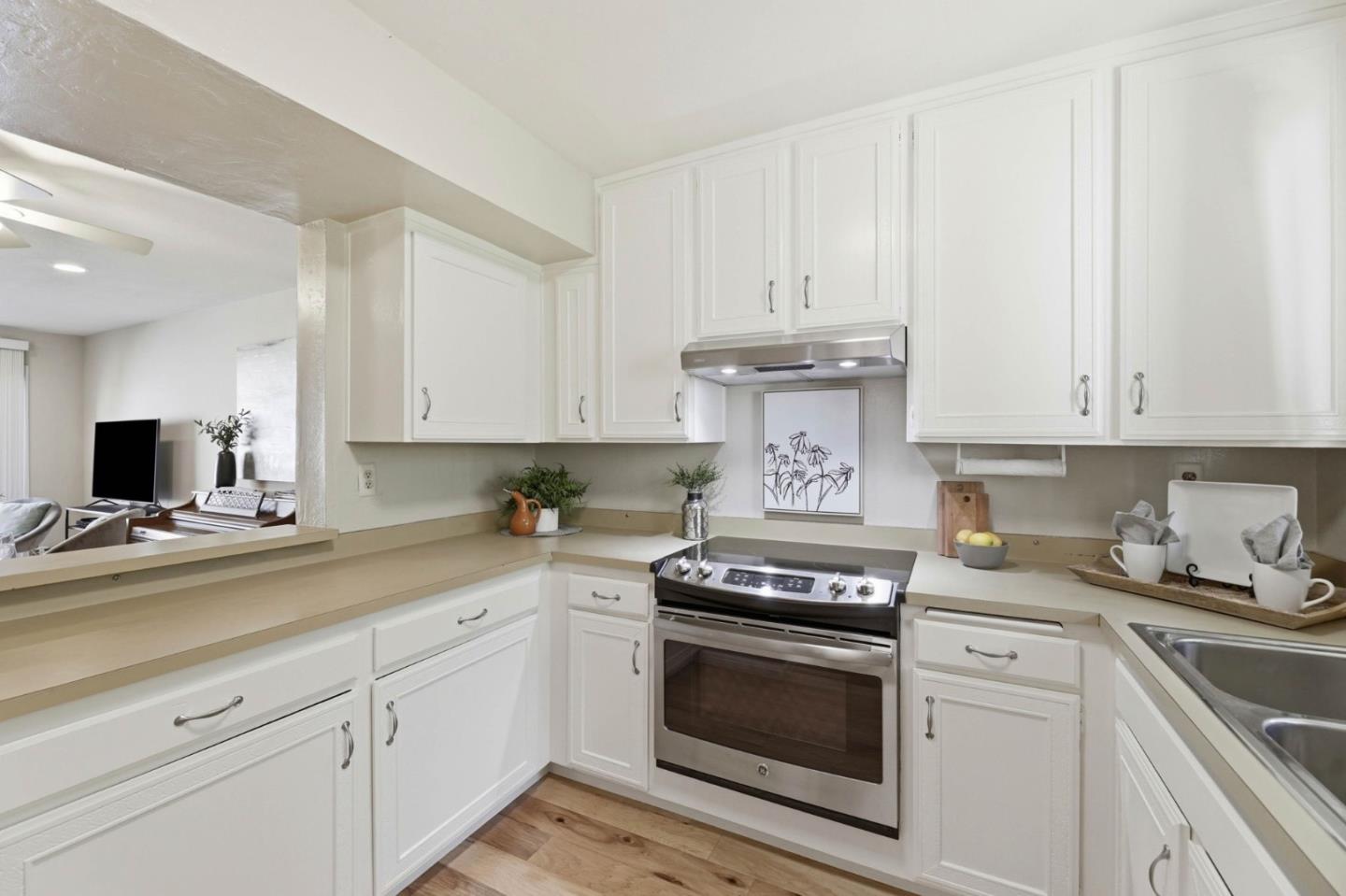 Detail Gallery Image 7 of 40 For 1103 Weepinggate Ln, San Jose,  CA 95136 - 2 Beds | 1/1 Baths