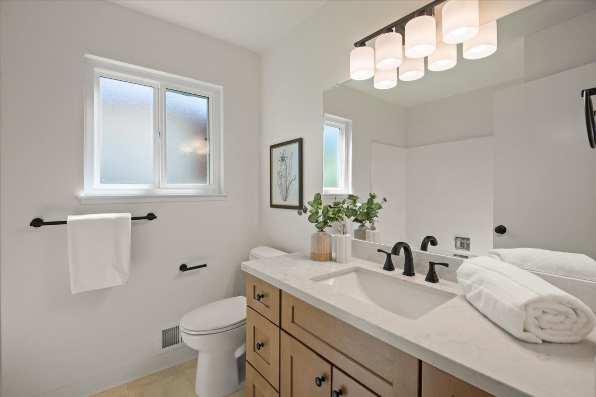 Detail Gallery Image 17 of 21 For 1165 Adams Dr, San Jose,  CA 95132 - 3 Beds | 2 Baths