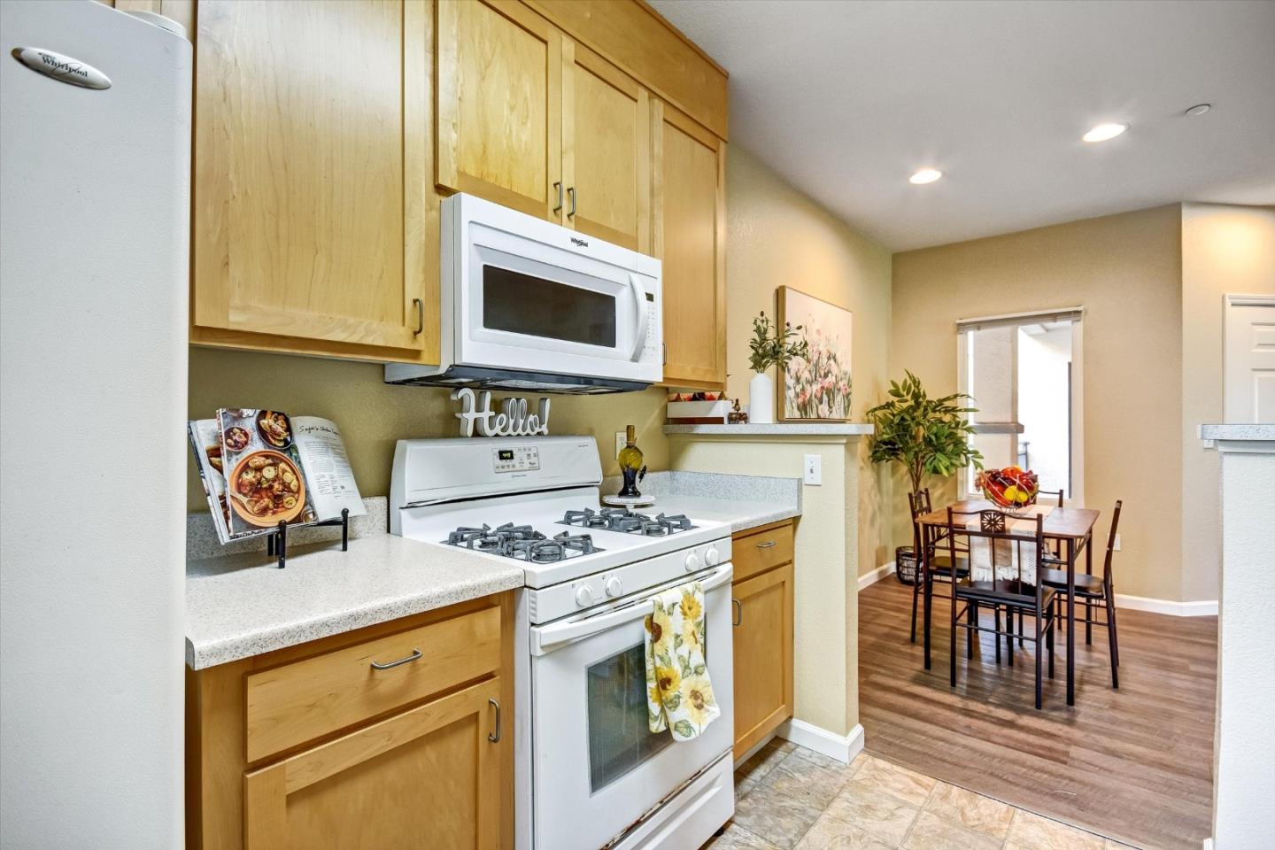 Detail Gallery Image 17 of 36 For 2177 Alum Rock Ave #129,  San Jose,  CA 95116 - 2 Beds | 2 Baths
