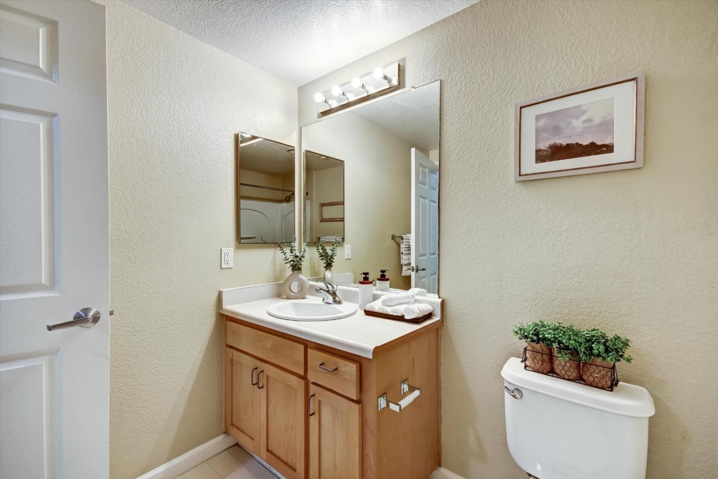 Detail Gallery Image 25 of 36 For 2177 Alum Rock Ave #129,  San Jose,  CA 95116 - 2 Beds | 2 Baths