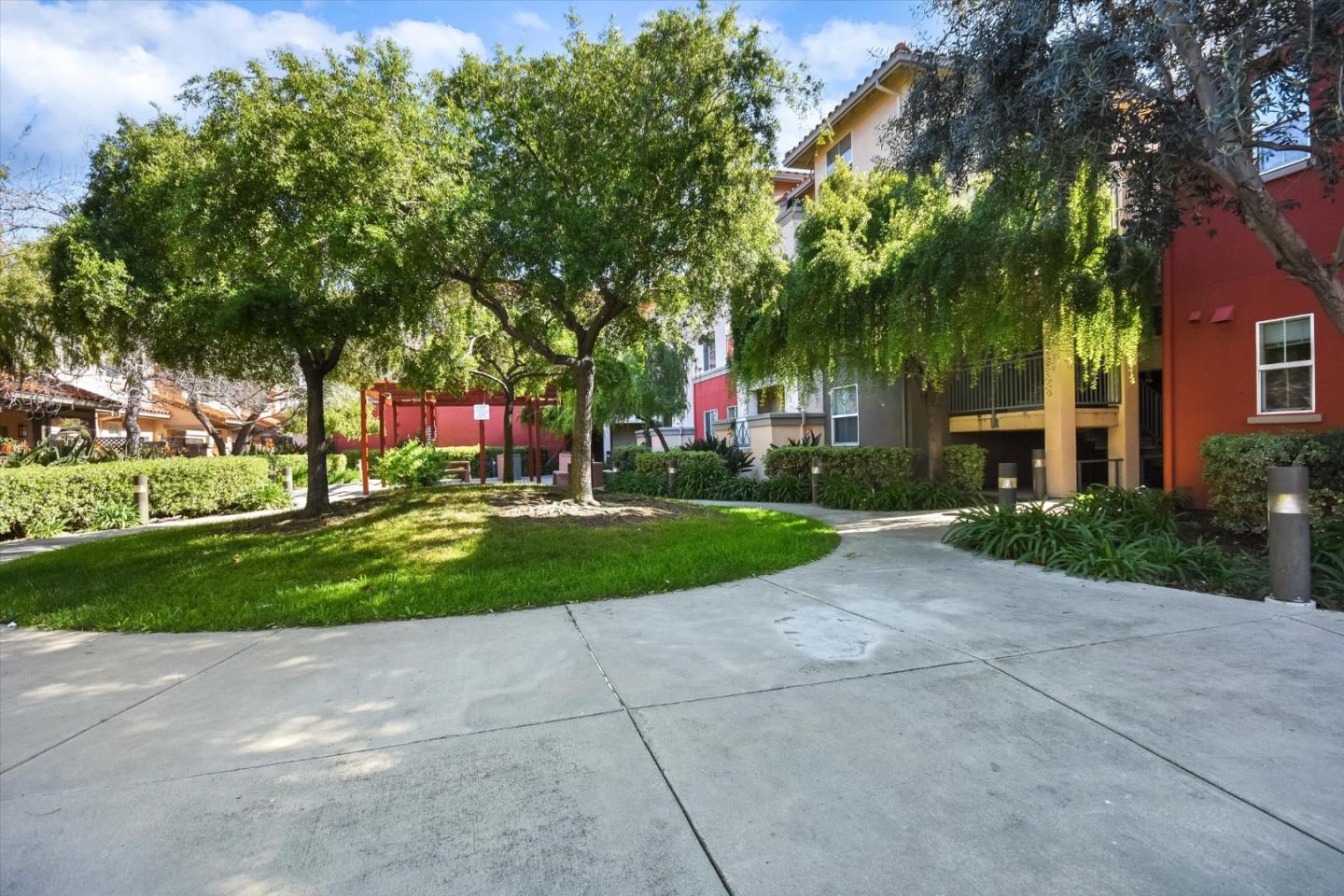 Detail Gallery Image 32 of 36 For 2177 Alum Rock Ave #129,  San Jose,  CA 95116 - 2 Beds | 2 Baths