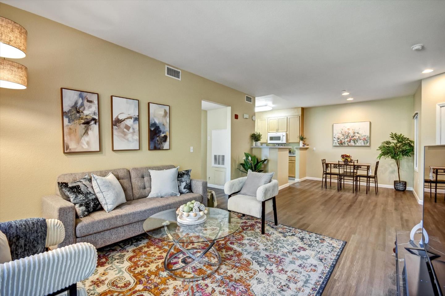Detail Gallery Image 4 of 36 For 2177 Alum Rock Ave #129,  San Jose,  CA 95116 - 2 Beds | 2 Baths