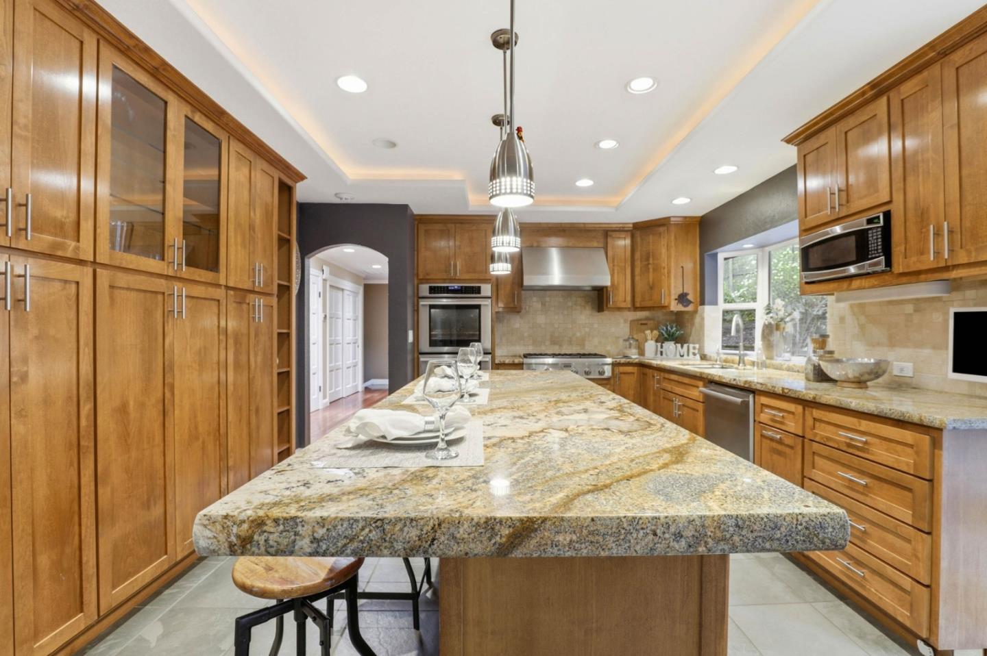 Detail Gallery Image 17 of 88 For 17285 Copper Hill Dr, Morgan Hill,  CA 95037 - 5 Beds | 4 Baths