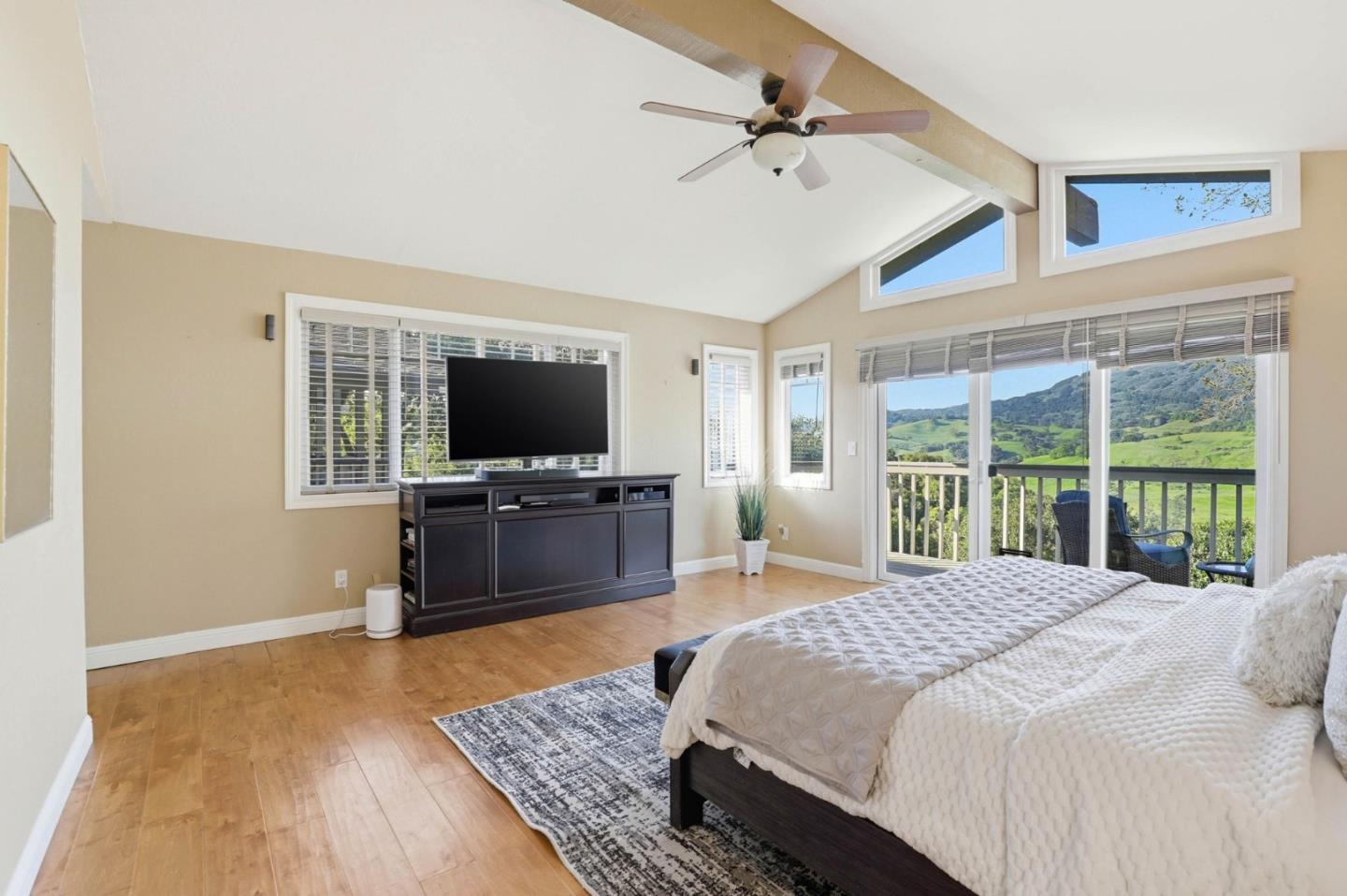 Detail Gallery Image 32 of 88 For 17285 Copper Hill Dr, Morgan Hill,  CA 95037 - 5 Beds | 4 Baths