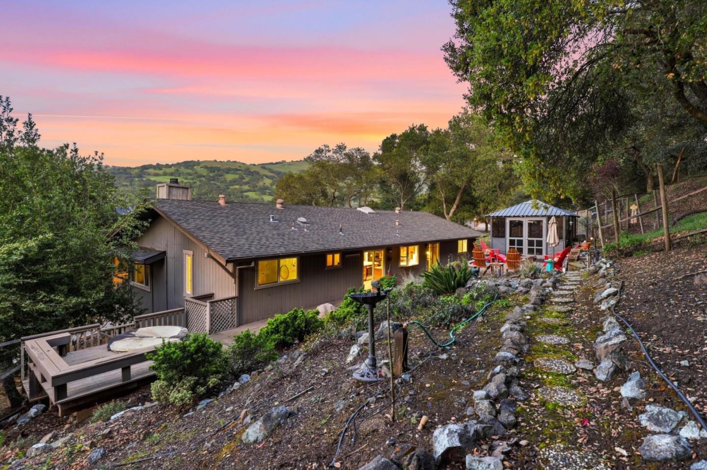 Detail Gallery Image 80 of 88 For 17285 Copper Hill Dr, Morgan Hill,  CA 95037 - 5 Beds | 4 Baths