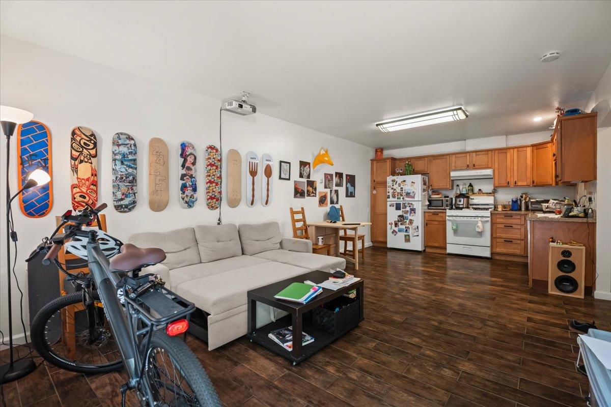 Detail Gallery Image 10 of 26 For 1430 Josephine St, Berkeley,  CA 94703 - – Beds | – Baths