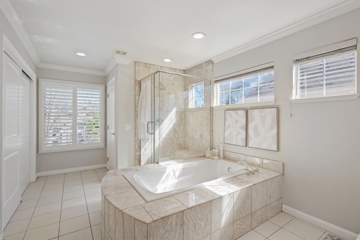 Detail Gallery Image 26 of 36 For 1484 Rosecrest Ter, San Jose,  CA 95126 - 4 Beds | 3 Baths