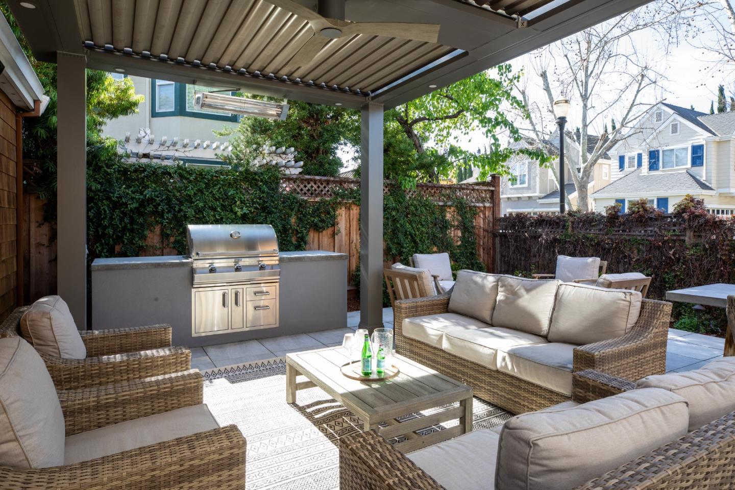 Detail Gallery Image 33 of 36 For 1484 Rosecrest Ter, San Jose,  CA 95126 - 4 Beds | 3 Baths