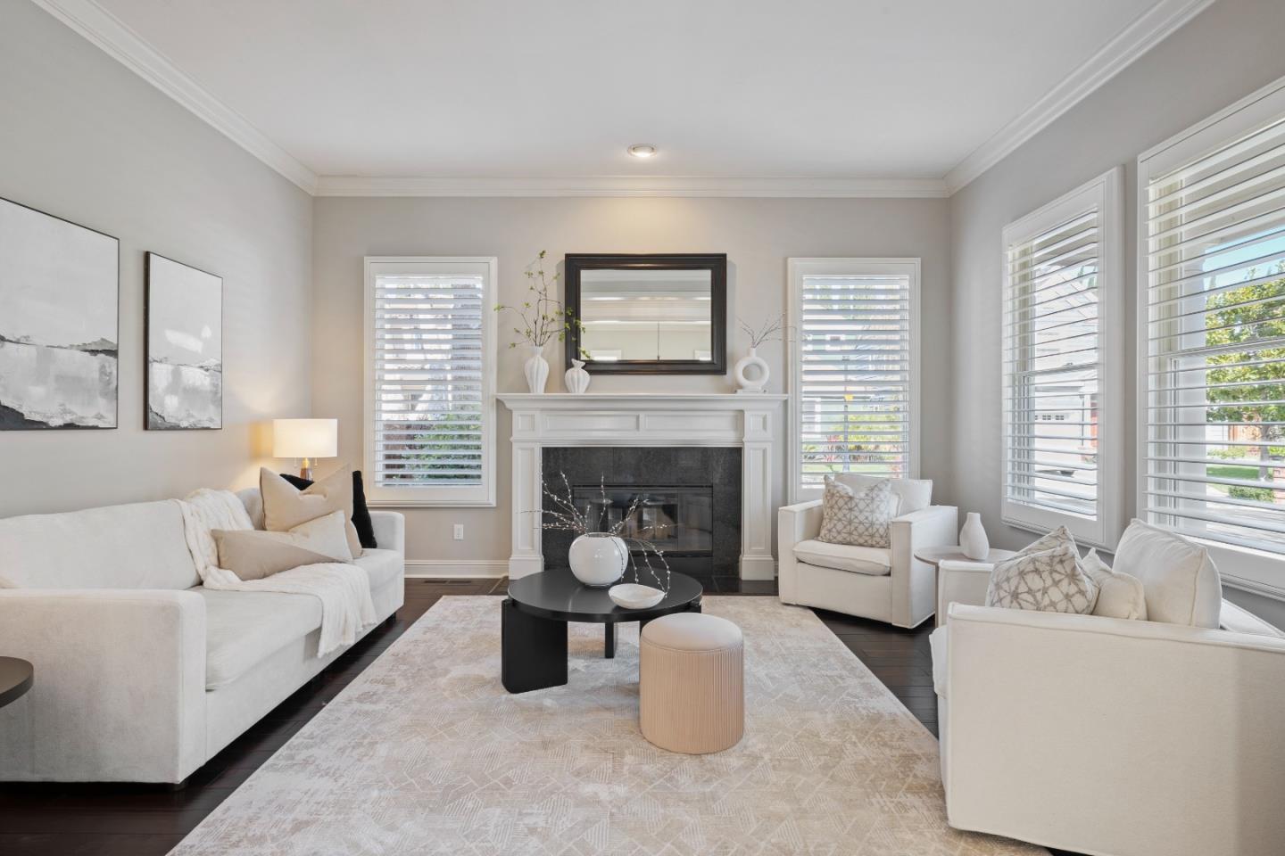 Detail Gallery Image 4 of 36 For 1484 Rosecrest Ter, San Jose,  CA 95126 - 4 Beds | 3 Baths