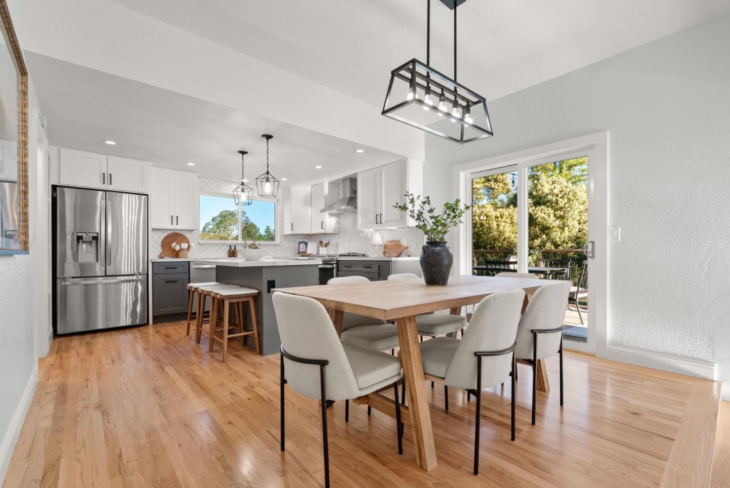 Detail Gallery Image 16 of 58 For 105 Dunsmuir Ct, Aptos,  CA 95003 - 4 Beds | 3 Baths