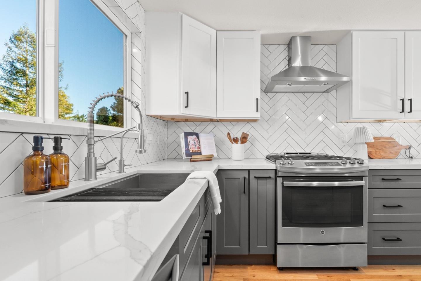 Detail Gallery Image 22 of 58 For 105 Dunsmuir Ct, Aptos,  CA 95003 - 4 Beds | 3 Baths