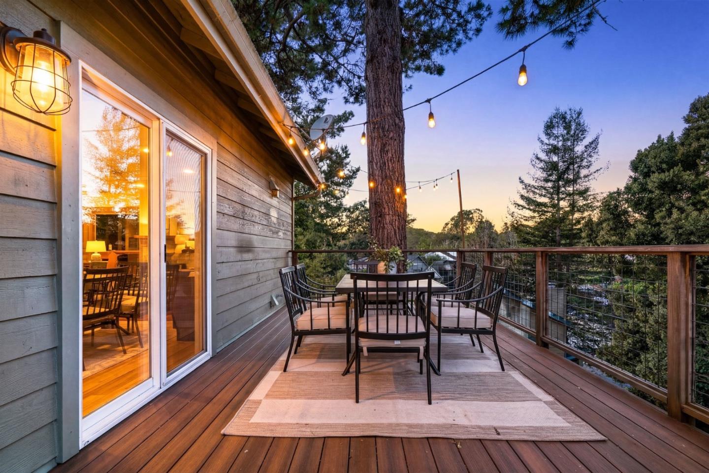 Detail Gallery Image 4 of 58 For 105 Dunsmuir Ct, Aptos,  CA 95003 - 4 Beds | 3 Baths