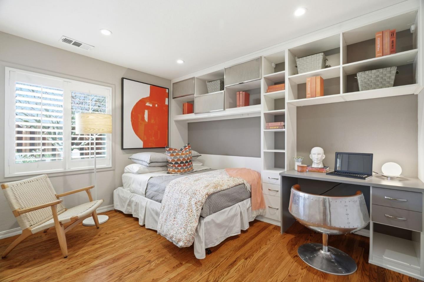 Detail Gallery Image 11 of 33 For 1441 Firebird Way, Sunnyvale,  CA 94087 - 3 Beds | 2 Baths