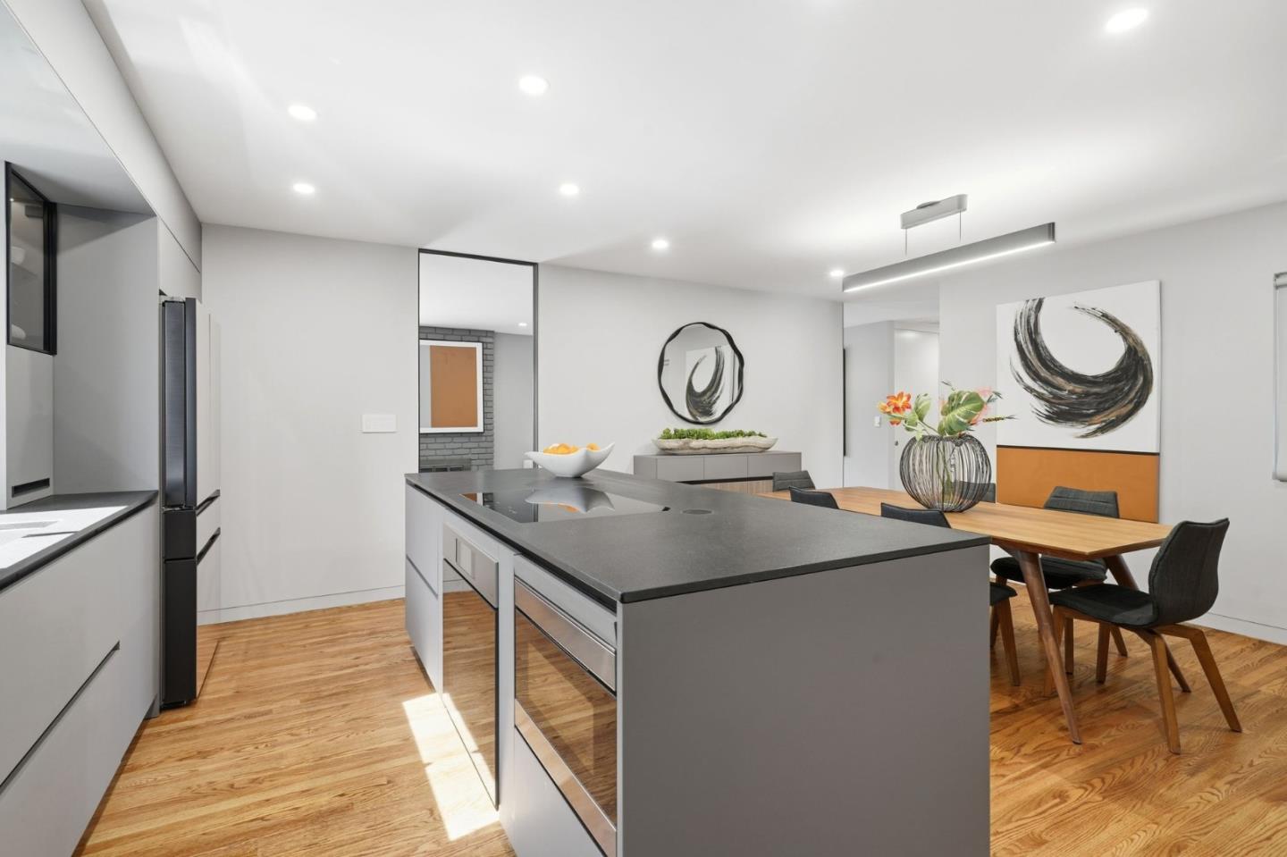 Detail Gallery Image 7 of 33 For 1441 Firebird Way, Sunnyvale,  CA 94087 - 3 Beds | 2 Baths